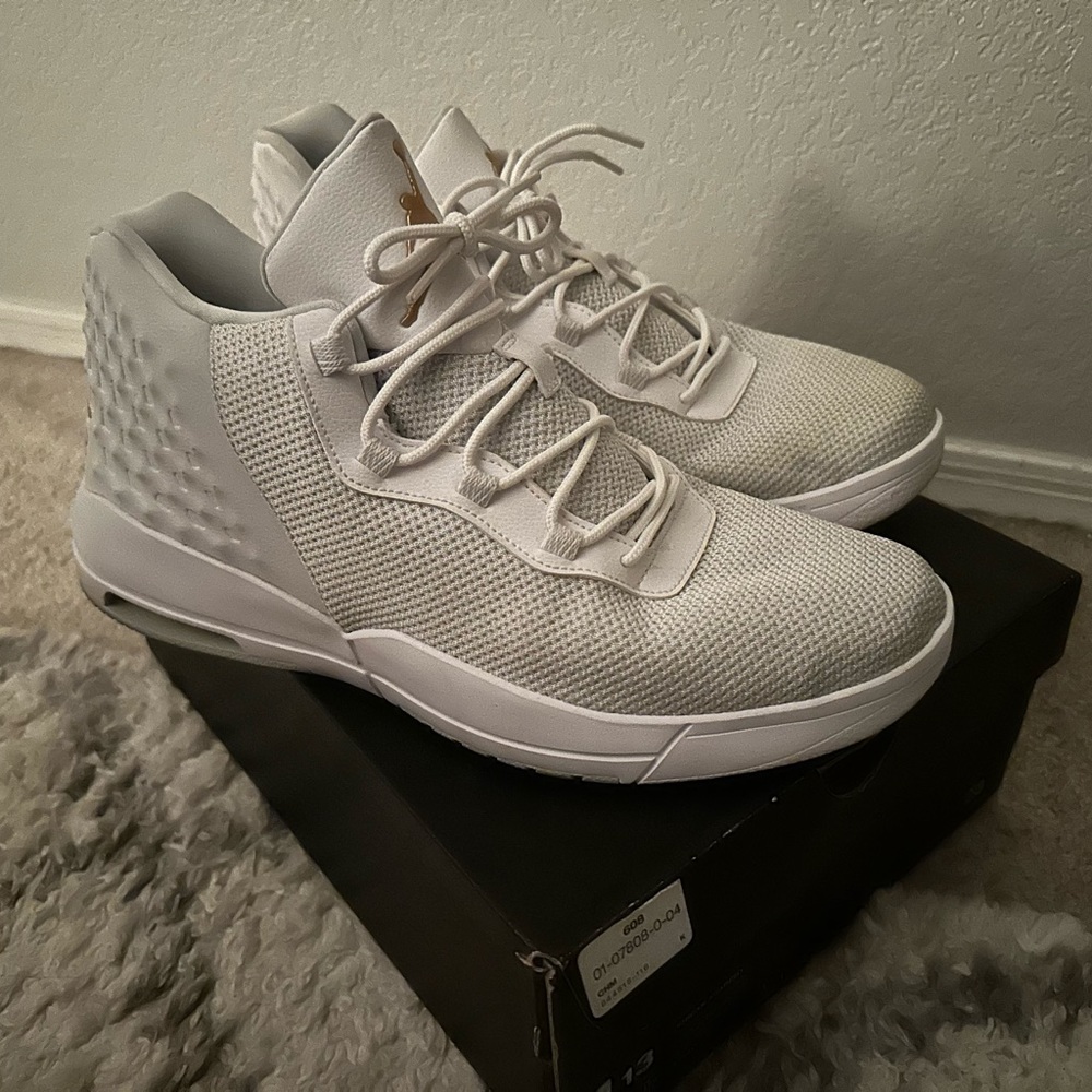 Air Jordan Academy Sz 13 White/metallic Gold Coin EUC